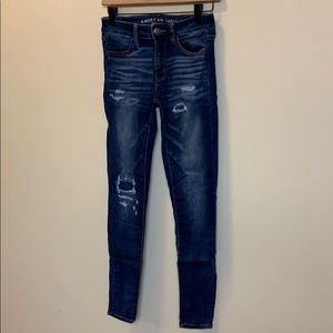 American Eagle super stretch distressed jegging.